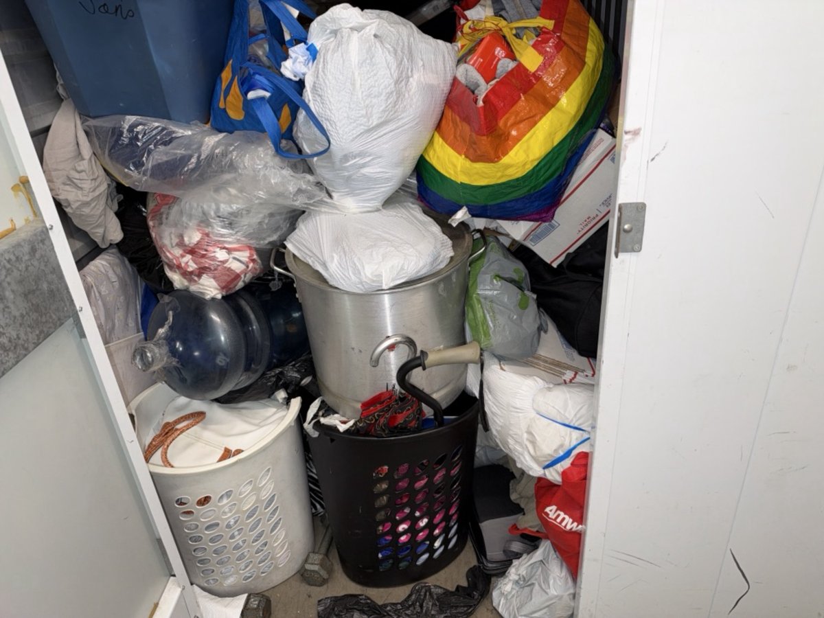 5 x 10 storage unit in Anaheim, CA