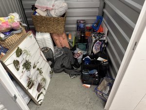 5 x 5 storage unit in Orange, CA