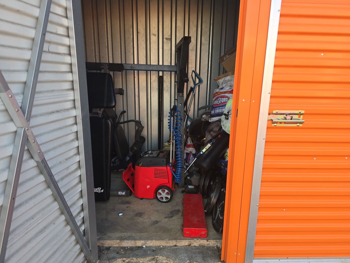 10 x 5 storage unit in Dayton, OH