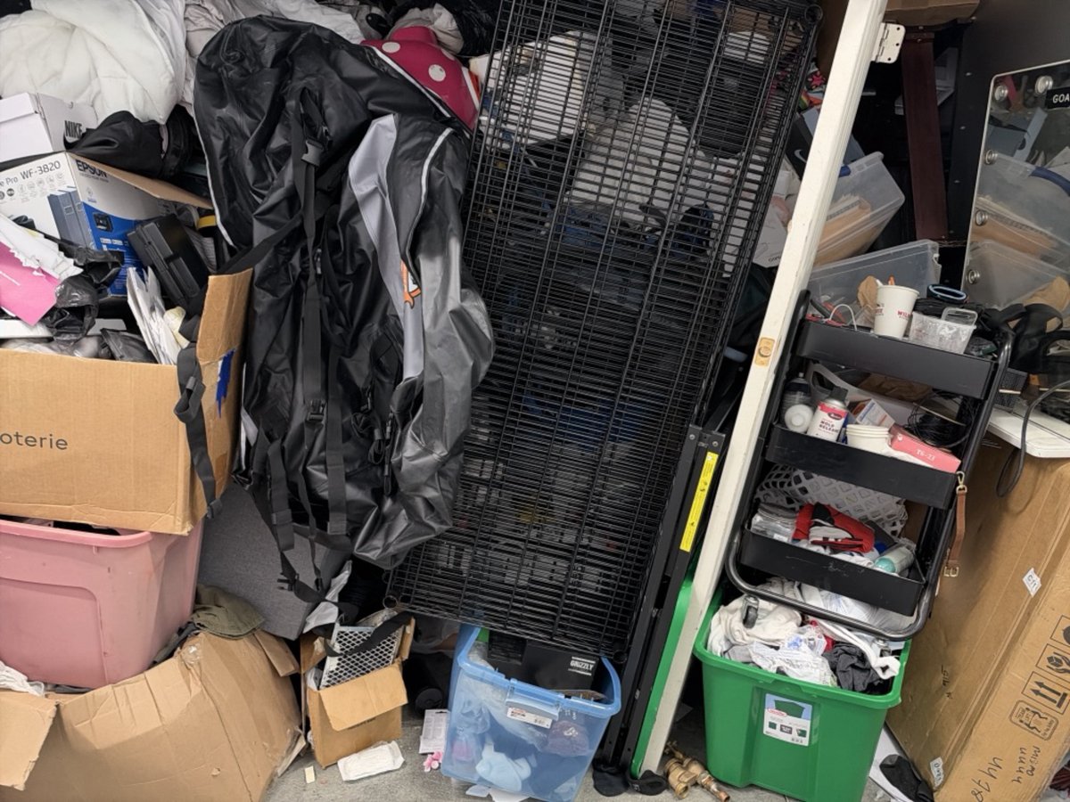 10 x 10 storage unit in Buena Park, CA