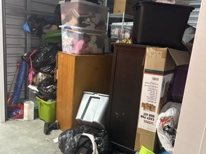10 x 15 storage unit in Orange, CA