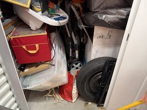 5 x 5 storage unit in Orange, CA