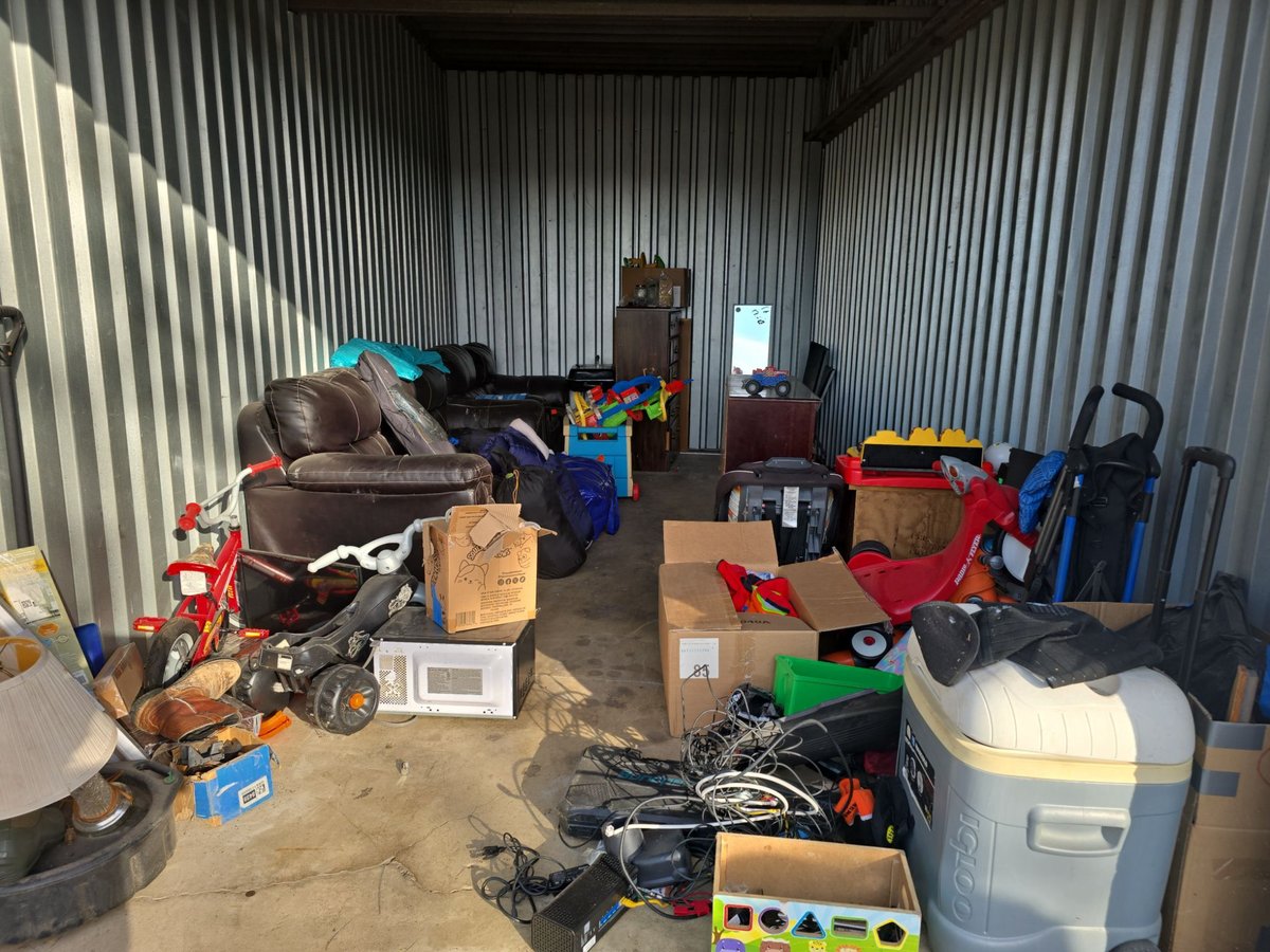 10 x 20 storage unit in Dayton, OH
