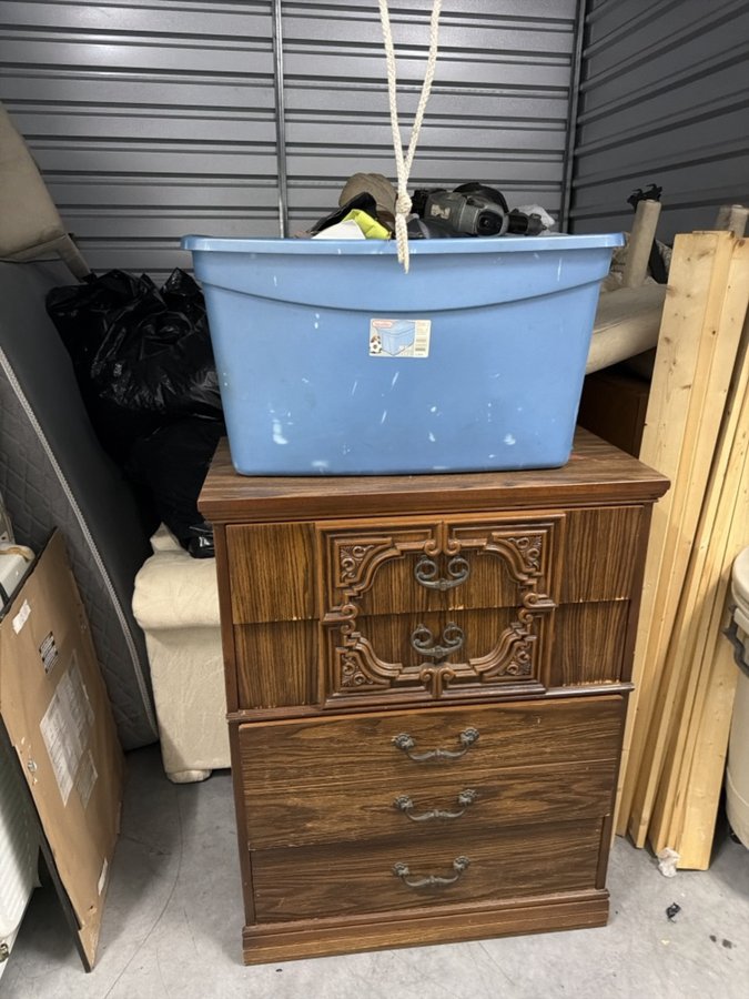 10 x 10 storage unit in Eastpointe, MI