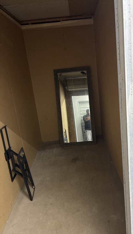 5 x 10 storage unit in York, PA