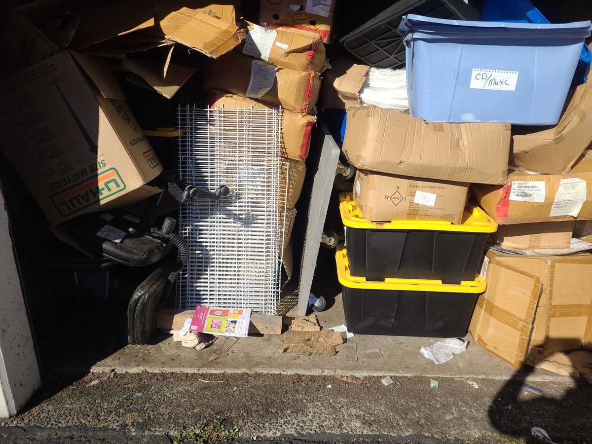 10 x 20 storage unit in Portland, OR