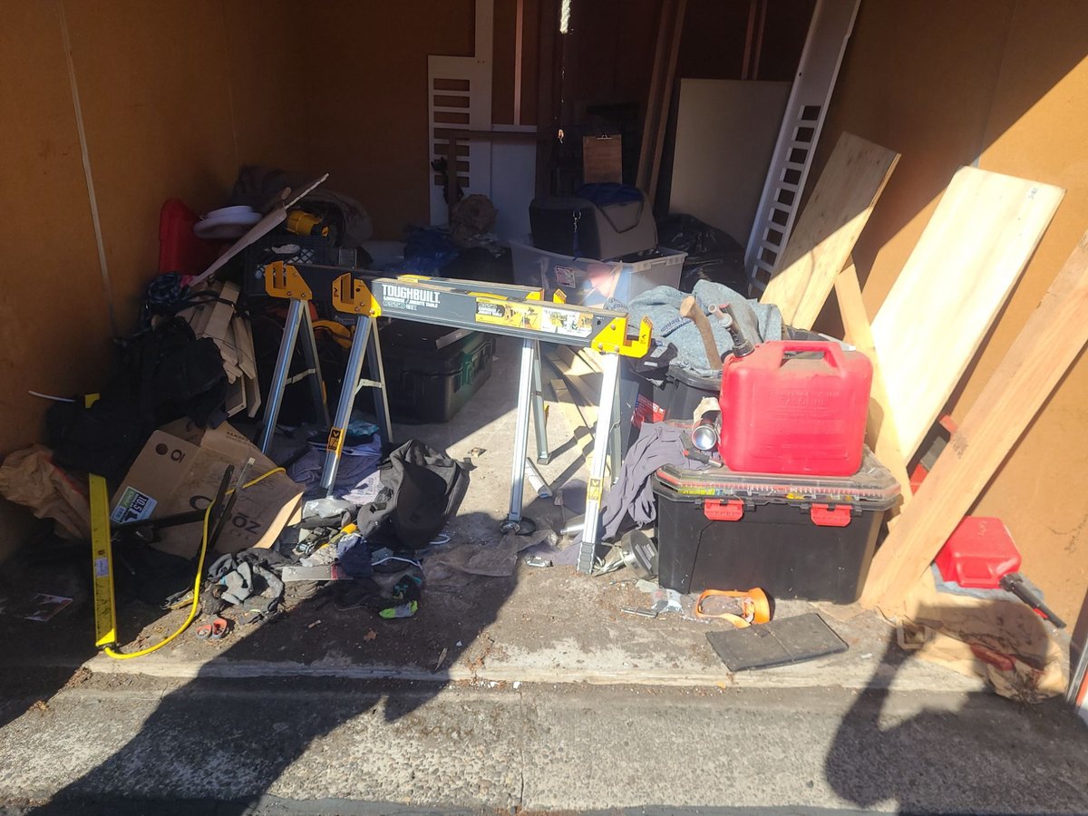 10 x 15 storage unit in Portland, OR