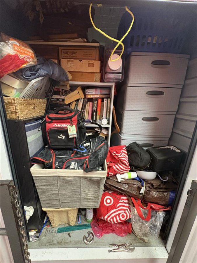 5 x 10 storage unit in Kailua Kona, HI