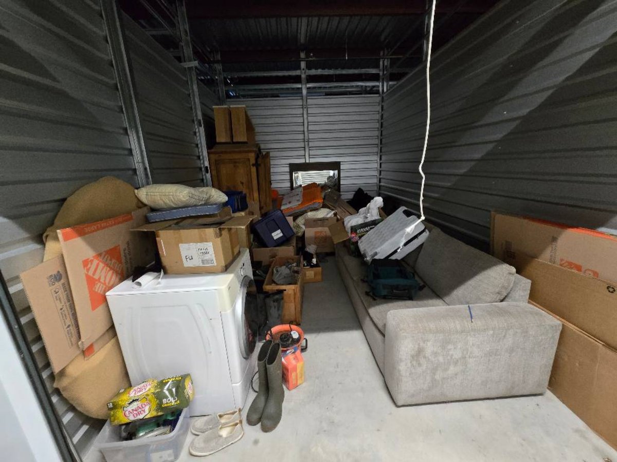 10 x 15 storage unit in Austin, TX