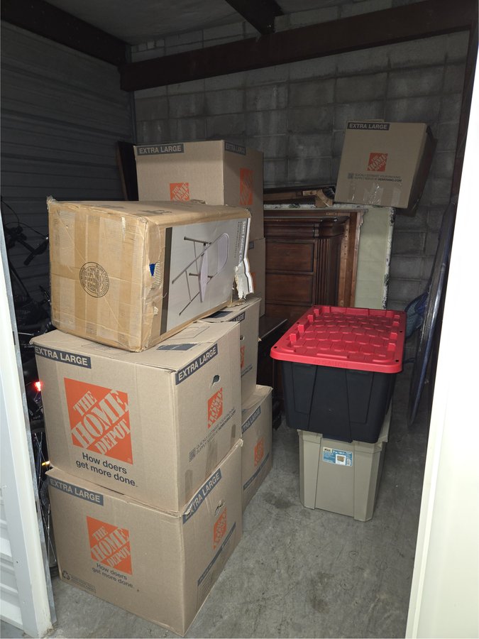 10 x 10 storage unit in Antioch, TN