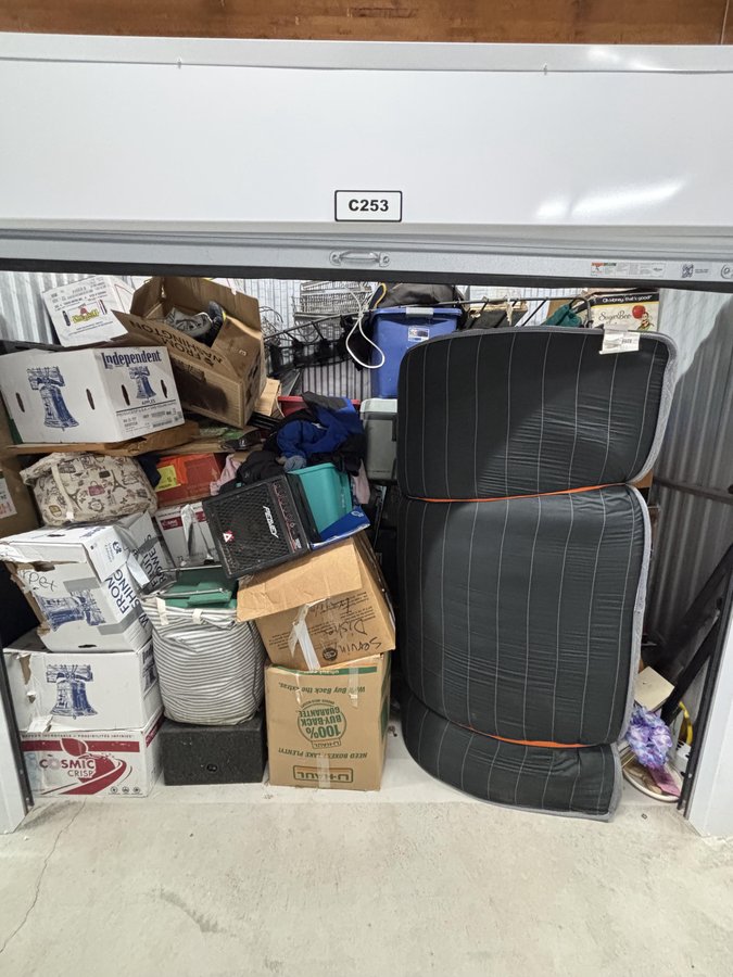 10 x 5 storage unit in Kelso, WA