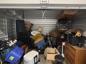 10 x 8 storage unit in Kelso, WA