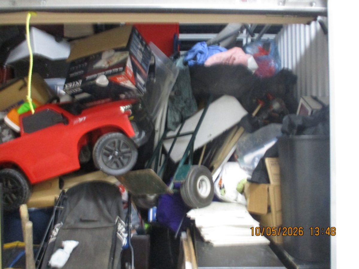 10 x 10 storage unit in Blue Island, IL