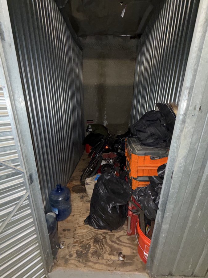 5 x 10 storage unit in North Hollywood, CA