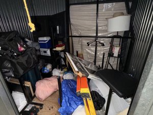 7 x 10 storage unit in North Hollywood, CA