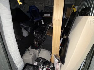 10 x 10 storage unit in North Hollywood, CA