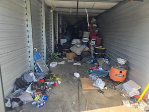 10 x 30 storage unit in Stockton, CA