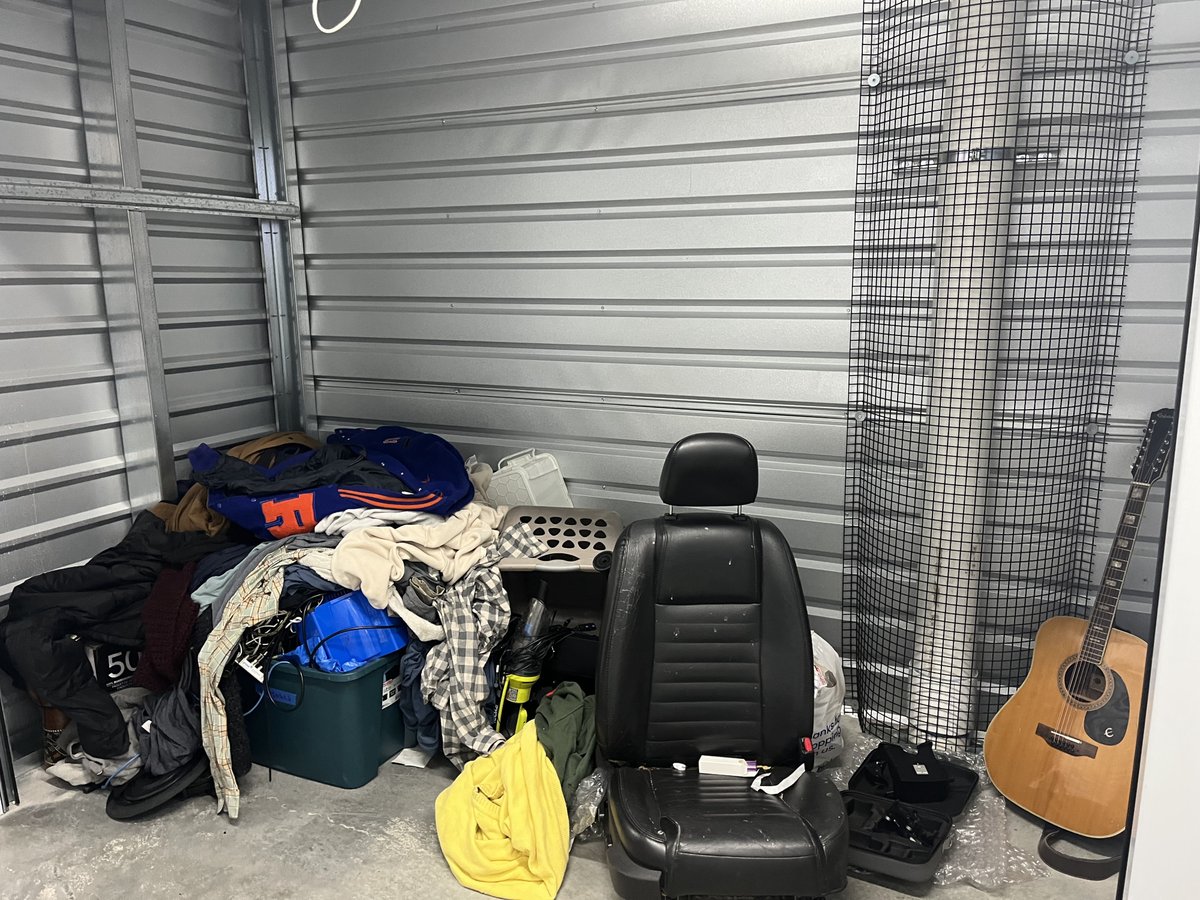 5 x 10 storage unit in Seattle, WA