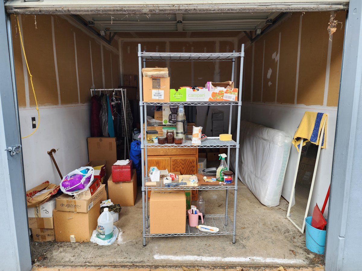 10 x 15 storage unit in Chehalis, WA