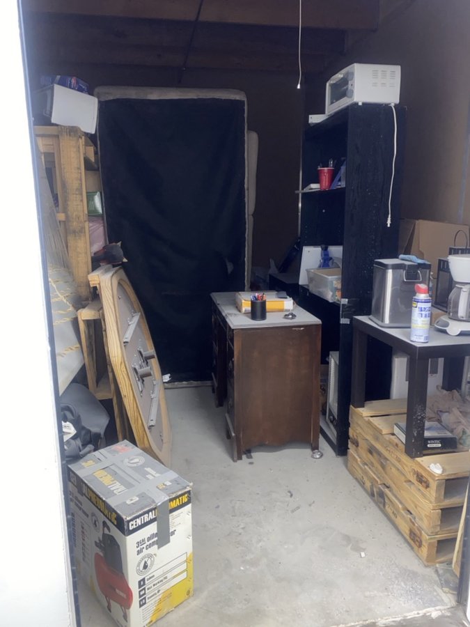 10 x 15 storage unit in Phoenix, AZ
