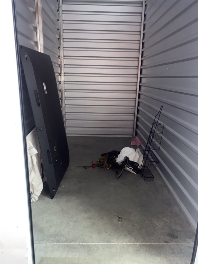 5 x 10 storage unit in Phoenix, AZ