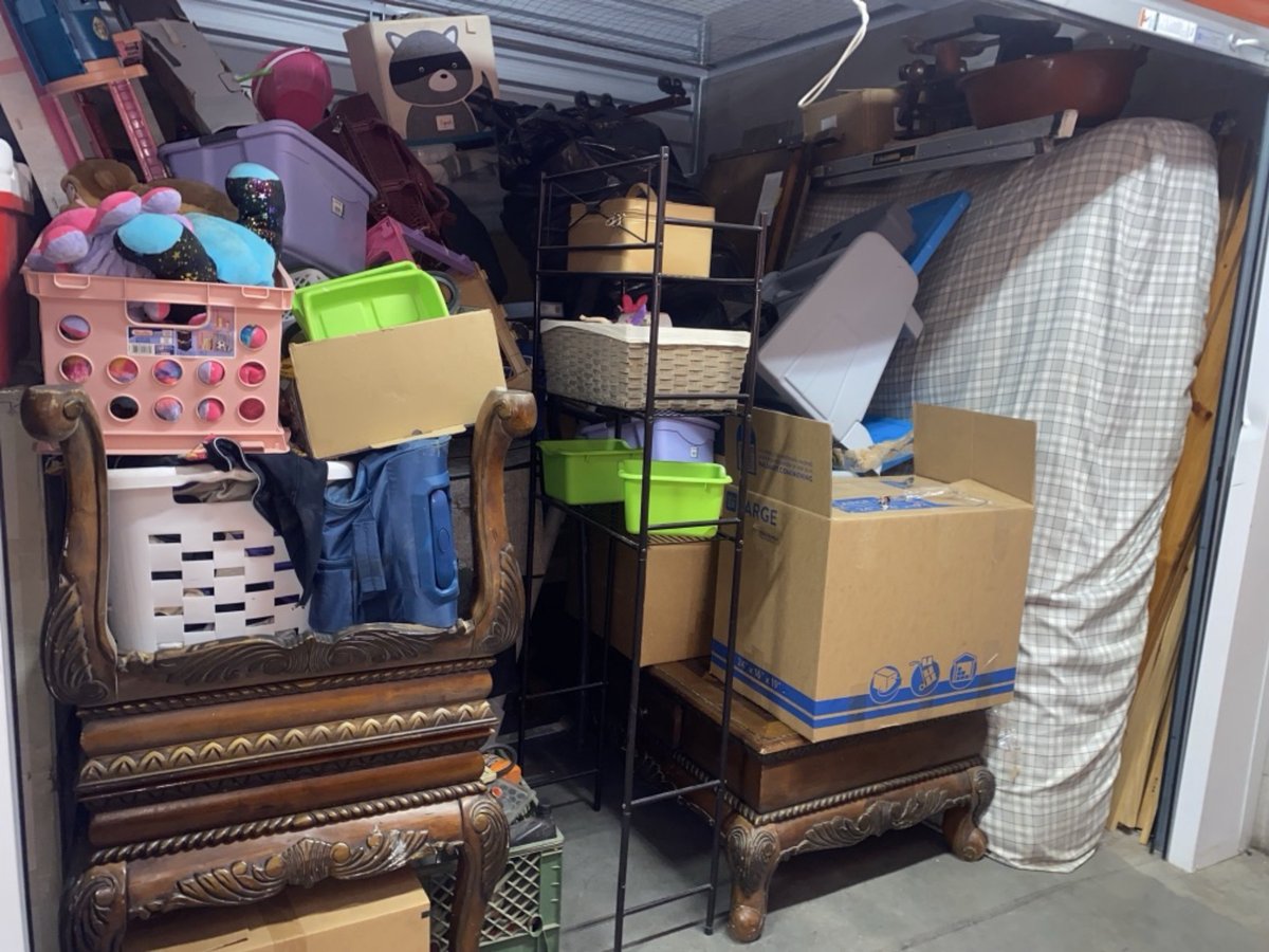 10 x 10 storage unit in Phoenix, AZ