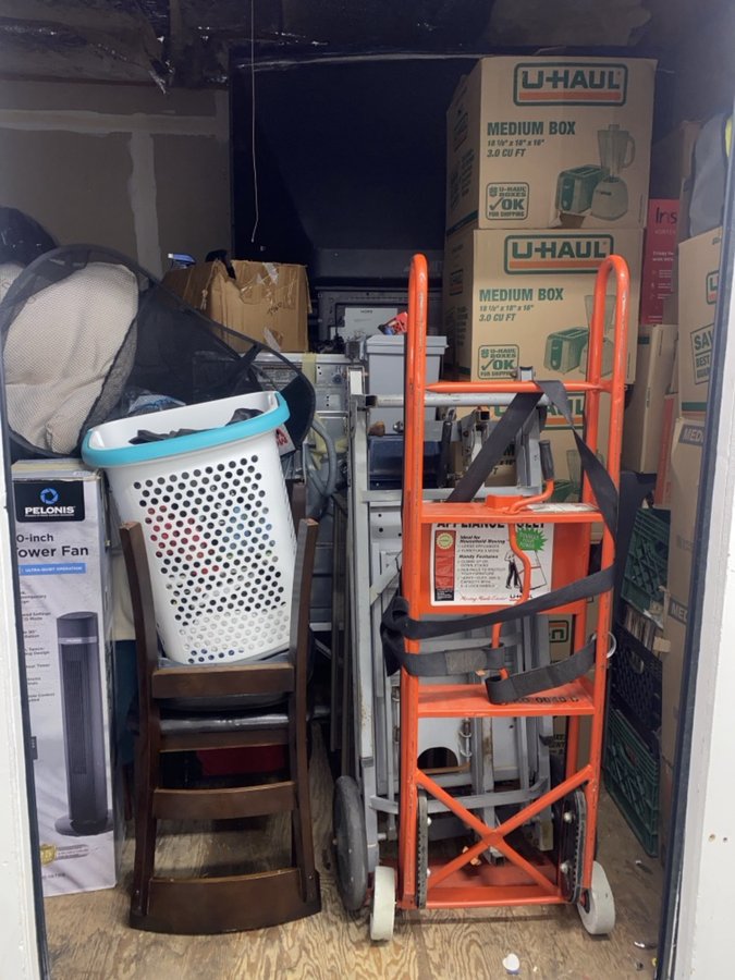 10 x 10 storage unit in Phoenix, AZ