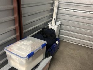 5 x 9 storage unit in Los Angeles, CA
