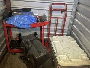 5 x 5 storage unit in Los Angeles, CA