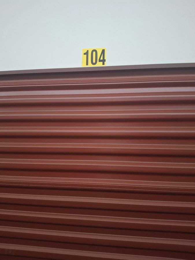 10 x 8 storage unit in Akron, OH