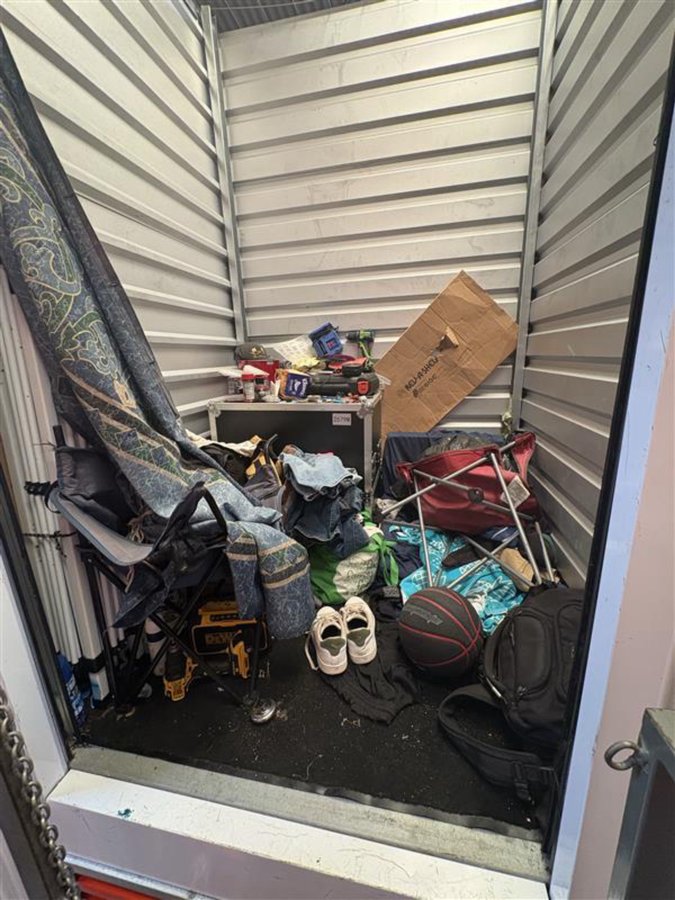 5 x 5 storage unit in Kailua Kona, HI