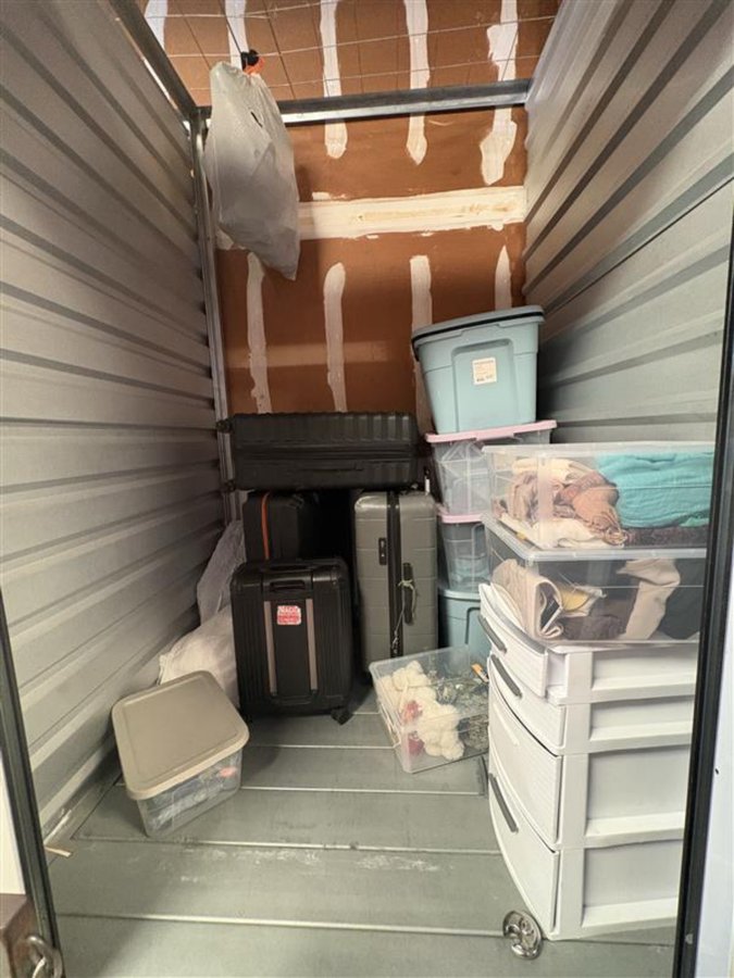 5 x 5 storage unit in Kailua Kona, HI