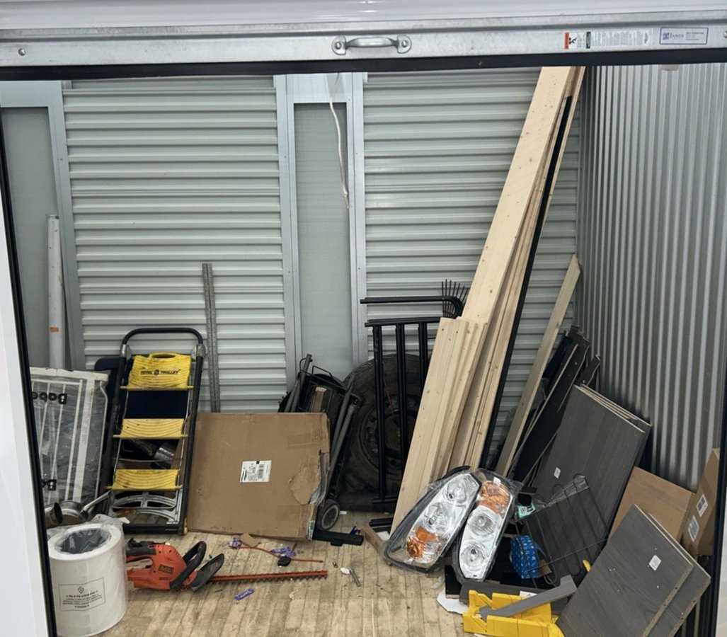 15 x 7 storage unit in Cincinnati, OH