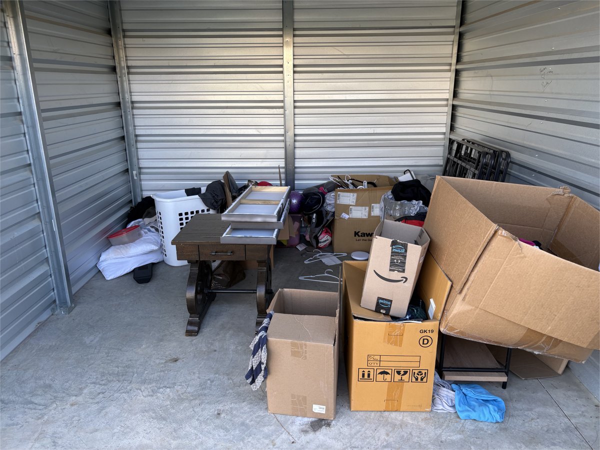 10 x 10 storage unit in Bono, AR