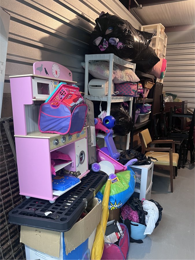 10 x 20 storage unit in Anahuac, TX