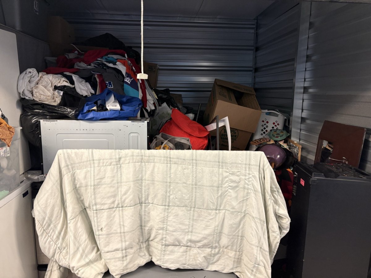 10 x 10 storage unit in Columbus, OH