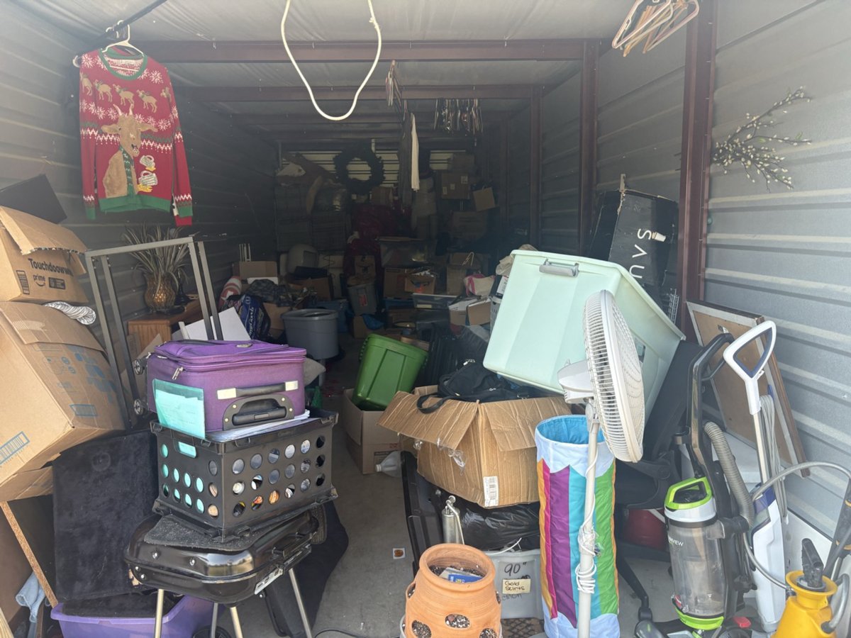 10 x 30 storage unit in Columbus, OH