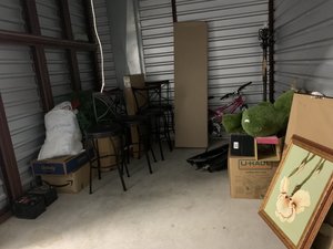 10 x 10 storage unit in Spring Hill, FL