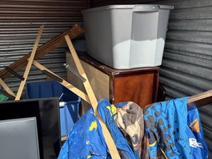 10 x 10 storage unit in Lansing, IL