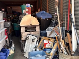 10 x 30 storage unit in Lansing, IL
