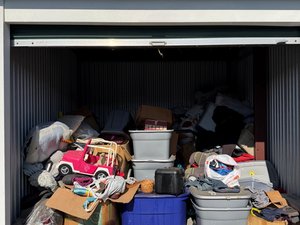10 x 10 storage unit in Lakeland, FL