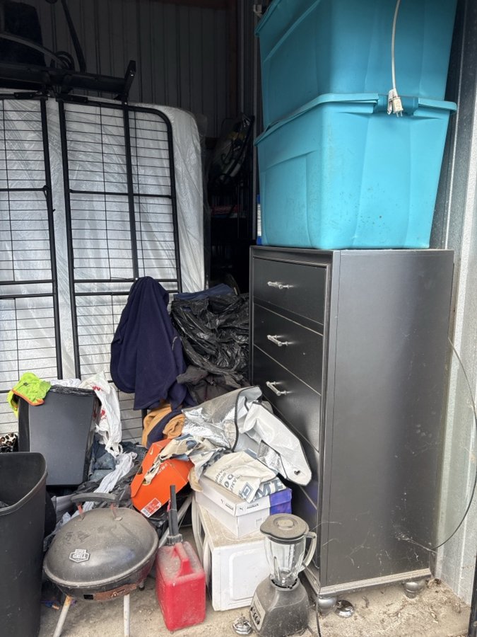 10 x 10 storage unit in Bourbonnais, IL