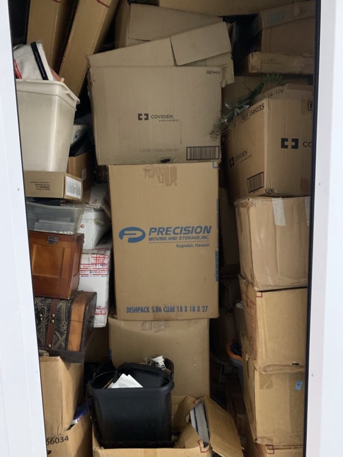 5 x 10 storage unit in Holiday, FL