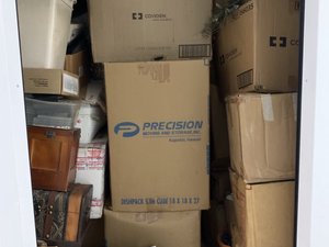 5 x 10 storage unit in Holiday, FL