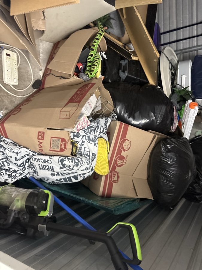 10 x 7 storage unit in Chicago Heights, IL
