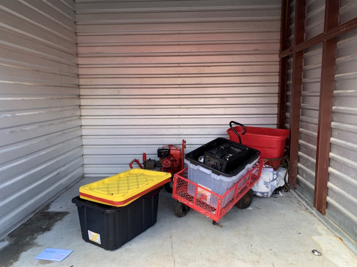 10 x 10 storage unit in Port Richey, FL