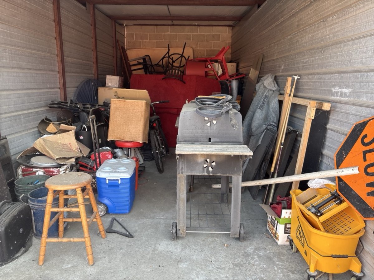 10 x 25 storage unit in Chicago Heights, IL