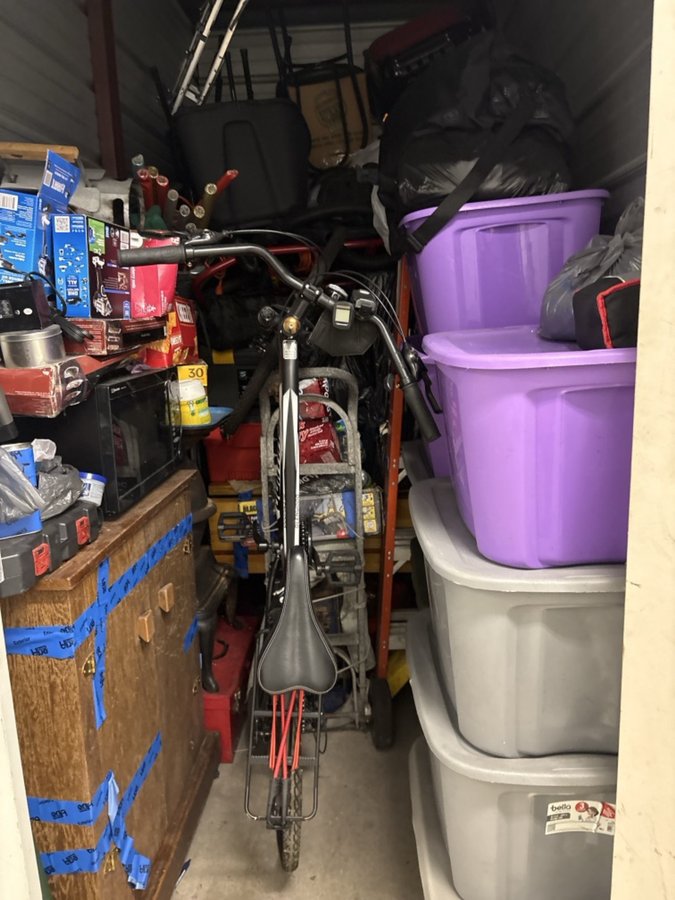 5 x 10 storage unit in Chicago Heights, IL