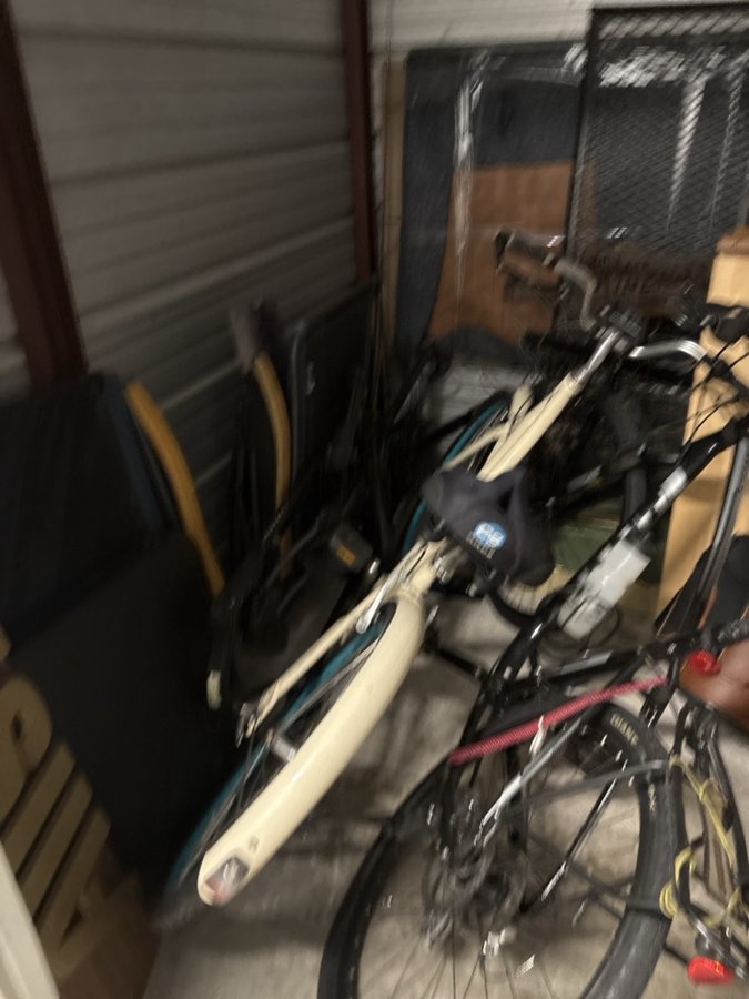 10 x 7 storage unit in Chicago Heights, IL