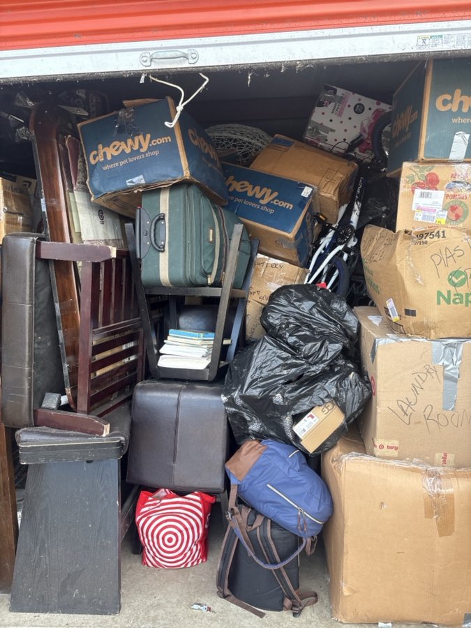10 x 20 storage unit in Chicago Heights, IL